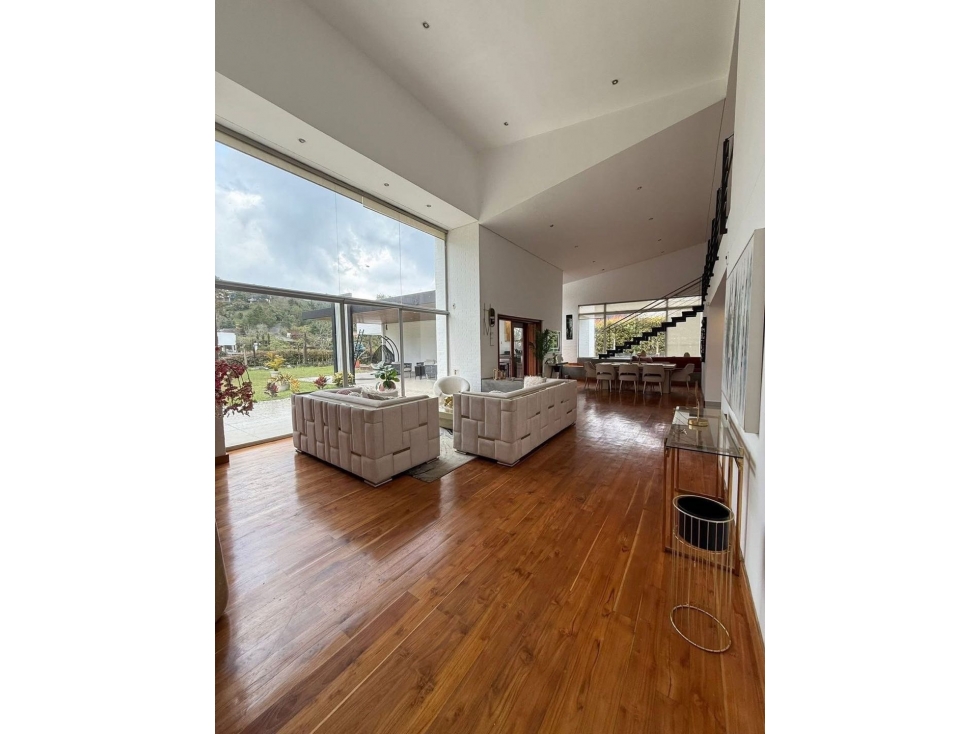 Vendo casa en Envigado, Alto del Escobero en unidad cerrada — foto 5