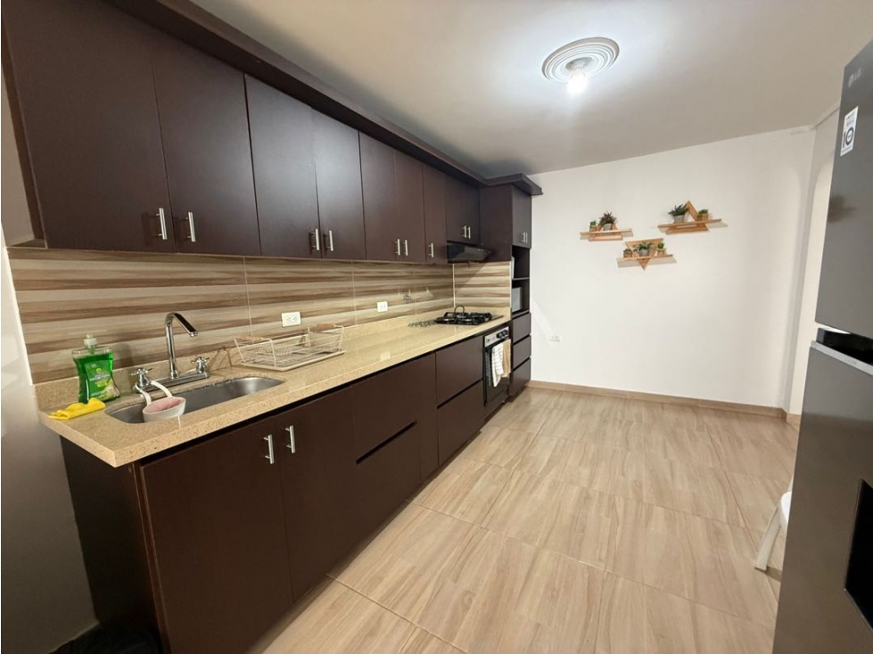 VENDO CASA EN ENVIGADO. BARRIO ALCALÁ, PARTE PLANA, BIEN UBICADA. — foto 3