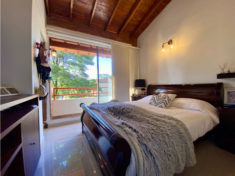 VENDO CASA DE TRES NIVELES EN ENVIGADO CAMINO VERDE — foto 4