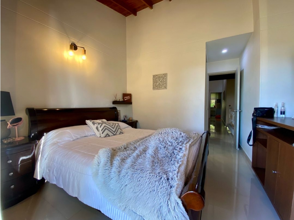 VENDO CASA DE TRES NIVELES EN ENVIGADO CAMINO VERDE — foto 5