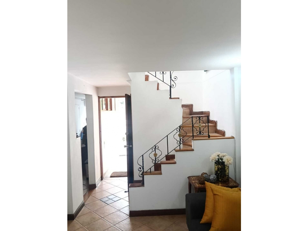 Vendo casa en Envigado cerca a city plaza — foto 5