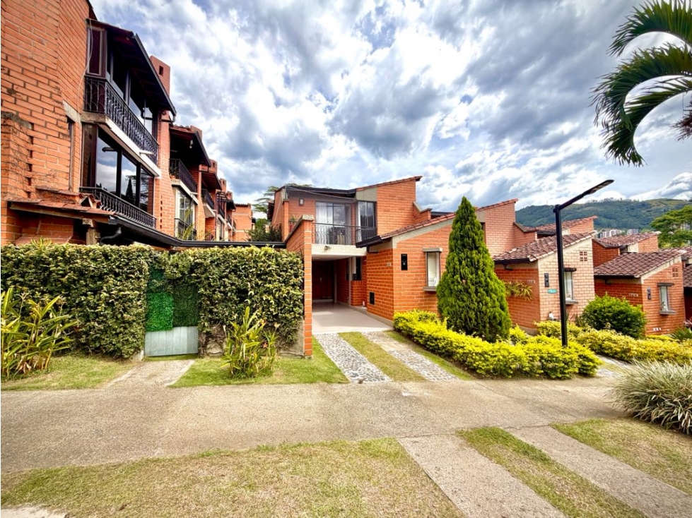 Vendo casa en envigado - loma de las brujas