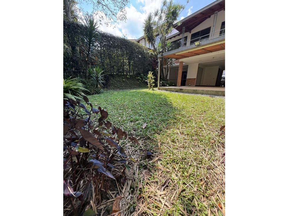 VENDO CASA EN ENVIGADO LOMA DEL CHOCHO CERCA A TERRACINA — foto 3