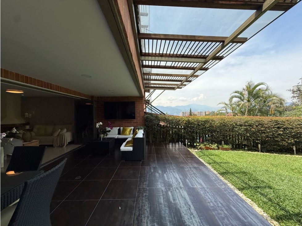 Vendo casa en Envigado, Terracina, 2 Niveles, 3alcobas +Servicio — foto 2