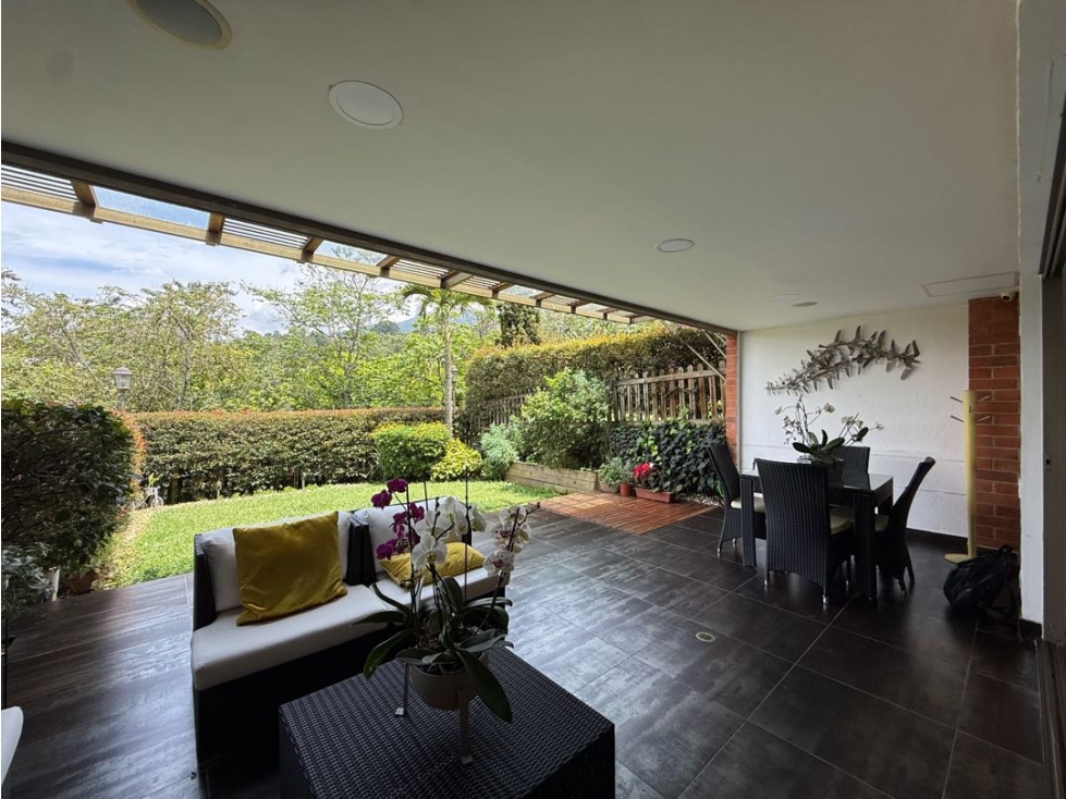 Vendo casa en Envigado, Terracina, 2 Niveles, 3alcobas +Servicio — foto 4