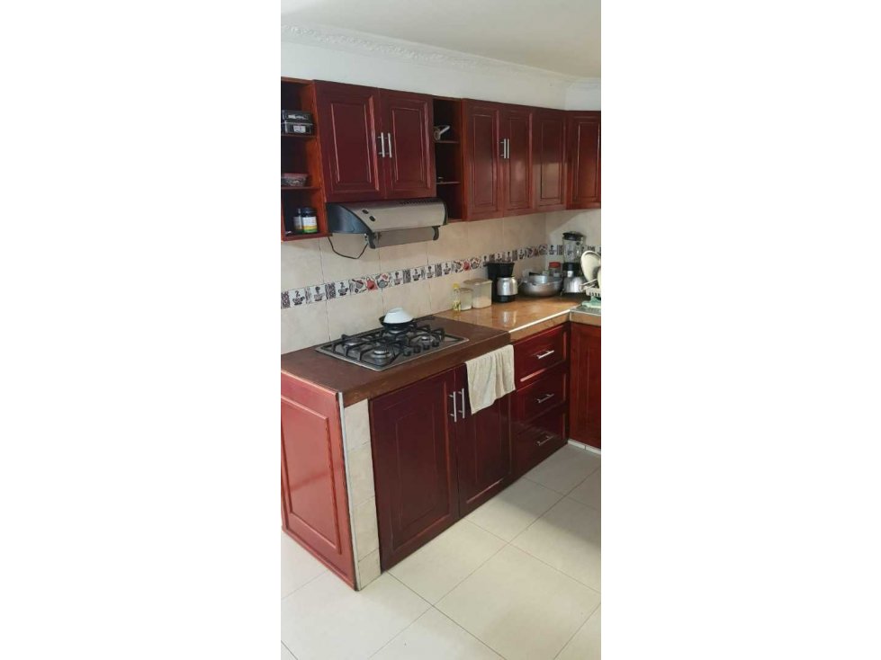 Vendo casa en jamundi barrio alférez real de 2 pisos independientes — foto 6