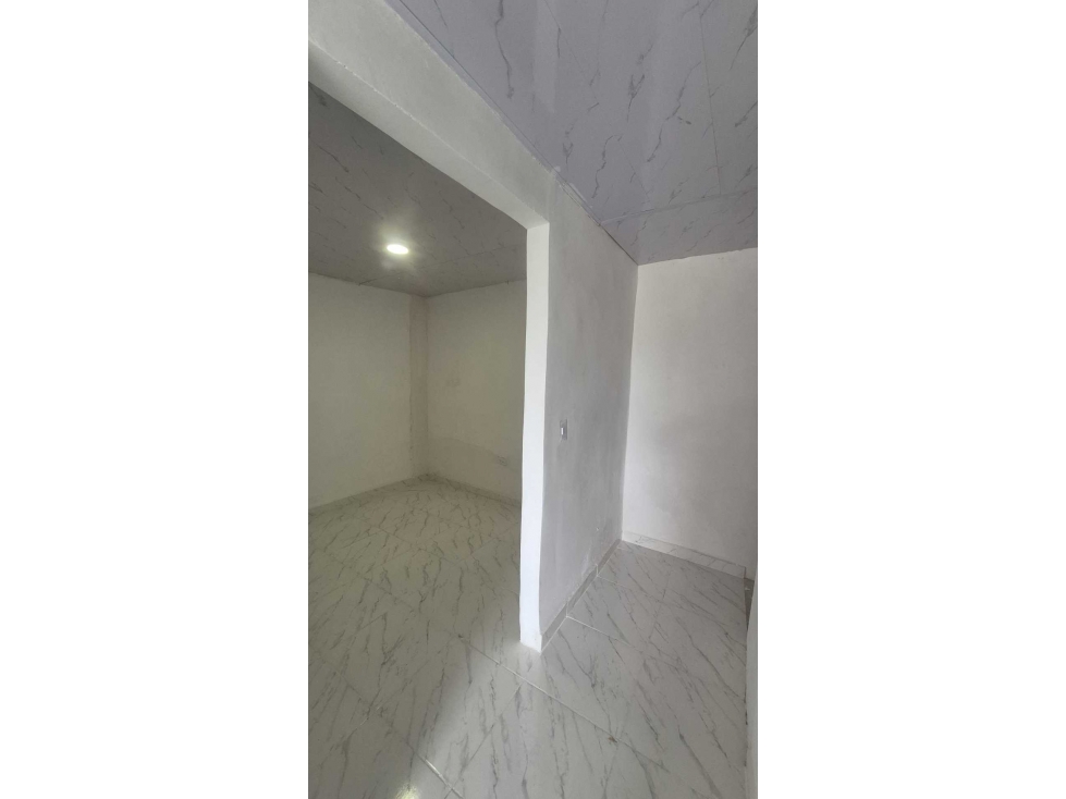 Vendo casa en jamundi barrio eden del parque 3 pisos independiente — foto 3
