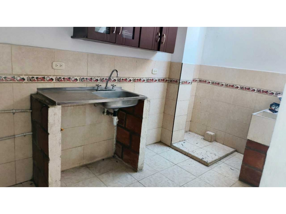 Vendo casa en jamundi barrio terranova al frente de un parque — foto 5