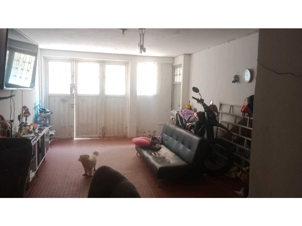 VENDO CASA RENTABLE EN KENNEDY BARRIO SAN CARLOS BOGOTA — foto 3