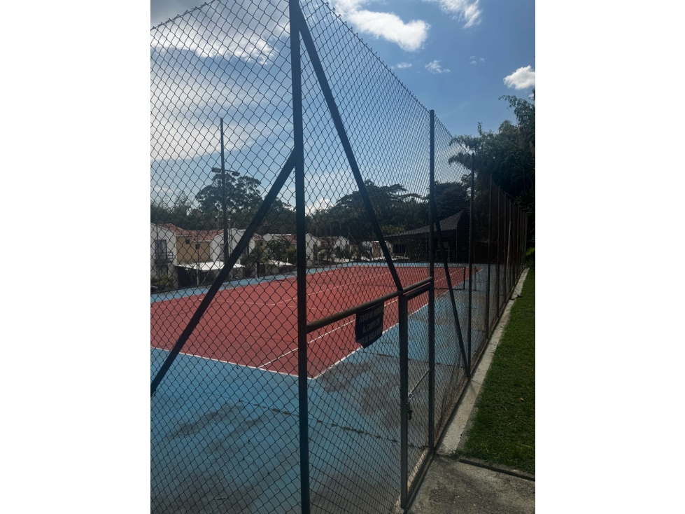 VENDO CASA EN LA AVENIDA SUR PEREIRA — foto 4