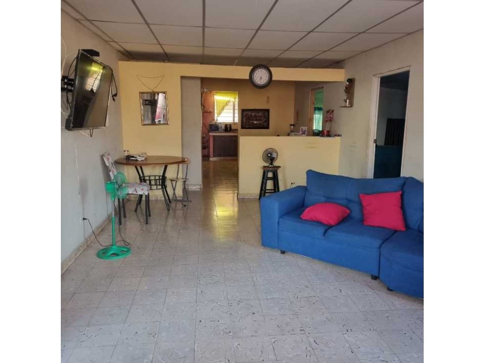 VENDO CASA EN LA CHORRERA BARRIO COLÓN VIA EL ROSARIO 6R — foto 3