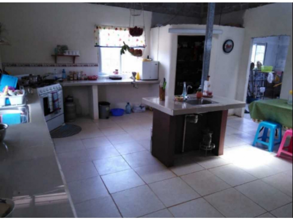 VENDO CASA EN LA CHORRERA CAPIRA 4R