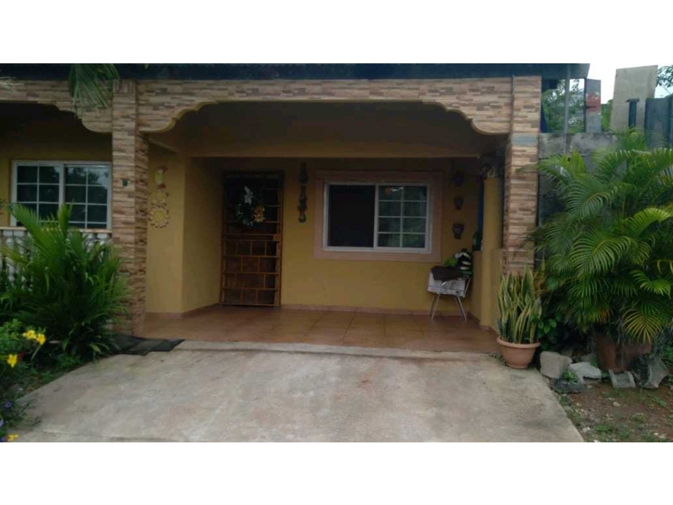 VENDO CASA EN LA CHORRERA EL COCO CHORRILLO 1,3R - 1