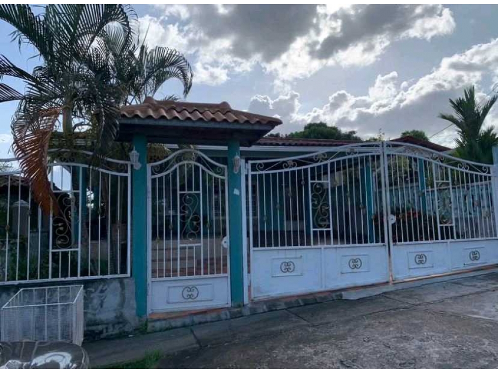 VENDO CASA EN LA CHORRERA PUERTO CAIMITO 3R