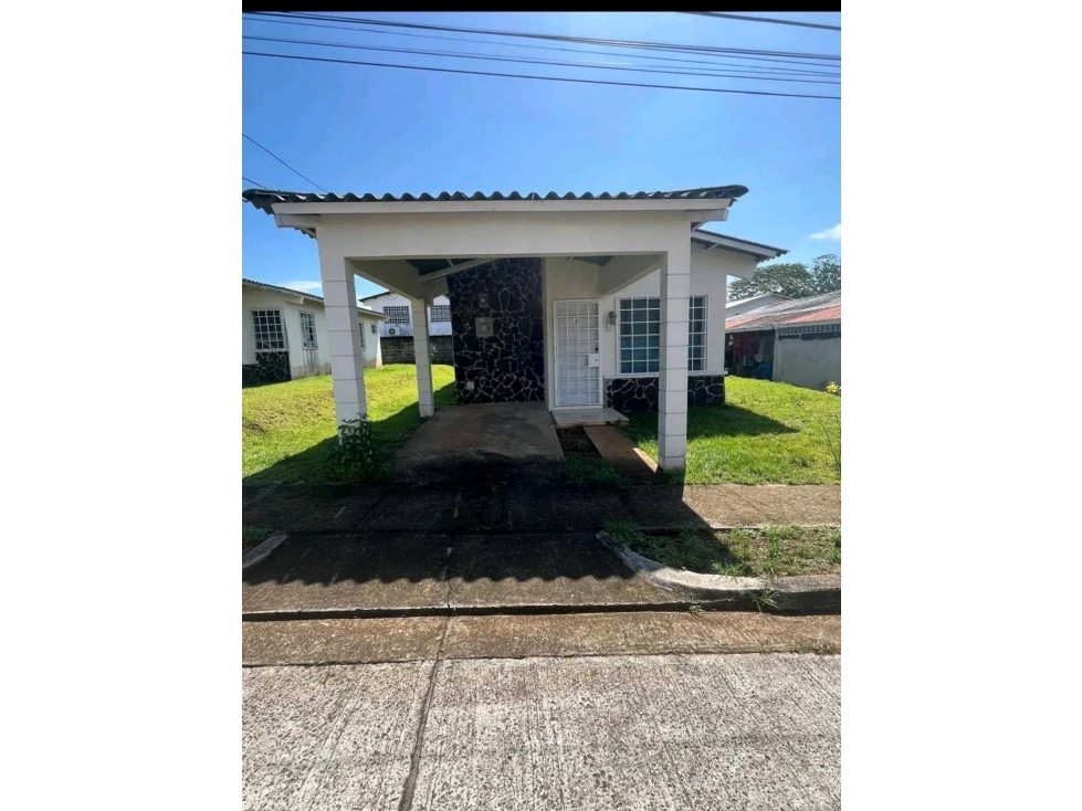 VENDO CASA EN LA CHORRERA QUINTAS DEL PACÍFICO