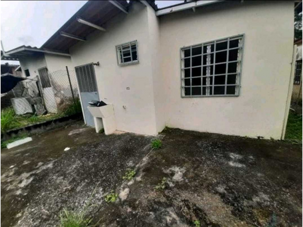 VENDO CASA EN LA CHORRERA RESIDENVIAL LOS FLAMINGOS — foto 4