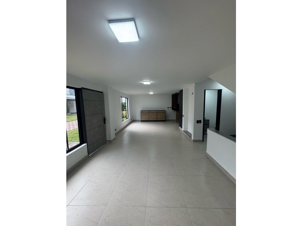 VENDO CASA EN LA CIRCUNVALAR PEREIRA — foto 4