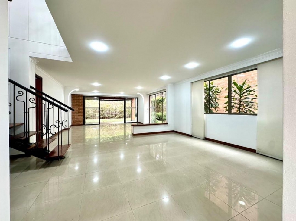 Vendo casa en el sector Suramérica en La Estrella — foto 6