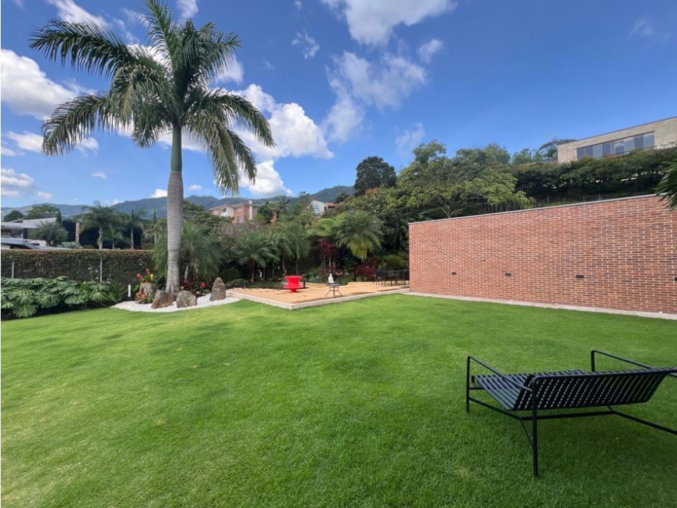 VENDO CASA EN LA LOMA DEL ESCOBERO PARCIALMENTE REMODELADA — foto 2