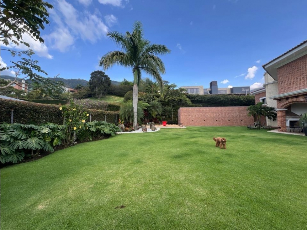 VENDO CASA EN LA LOMA DEL ESCOBERO PARCIALMENTE REMODELADA — foto 3