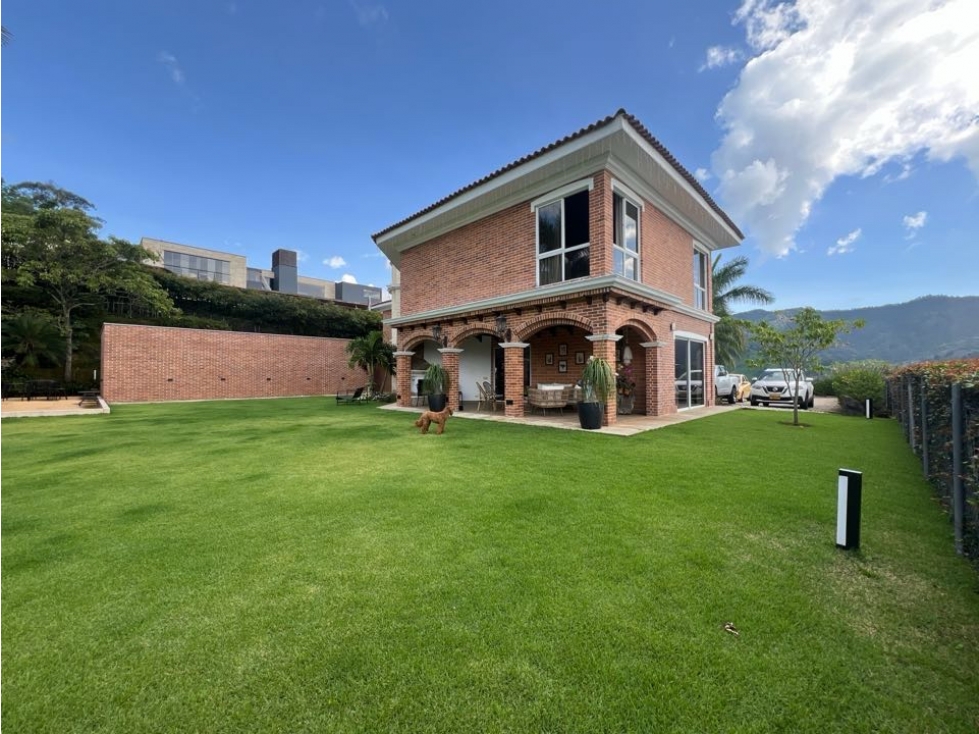 VENDO CASA EN LA LOMA DEL ESCOBERO PARCIALMENTE REMODELADA — foto 4