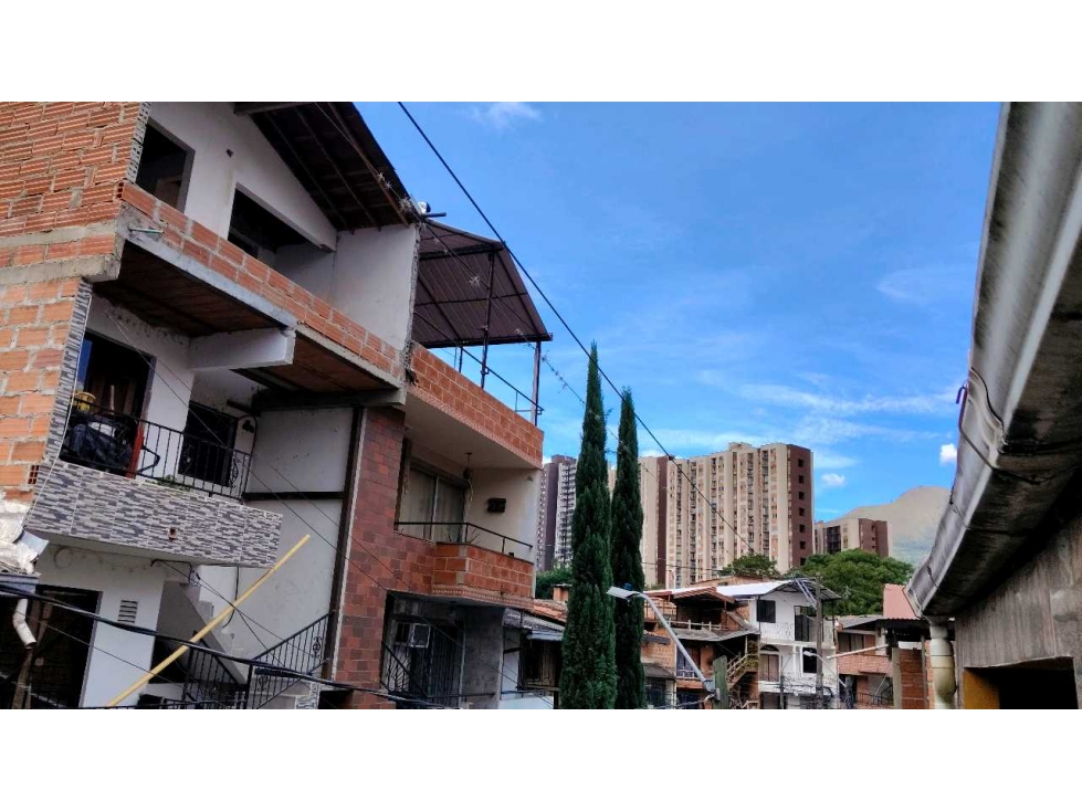 VENDO CASA EN LA NAVARRA BELLO ANTIOQUIA