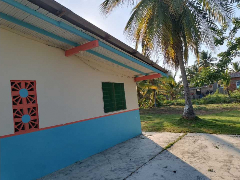 VENDO CASA EN LA PLAYA DE MOÑITOS PRECIO DE OPORTUNIDAD PARA INVERSIÓN - 3