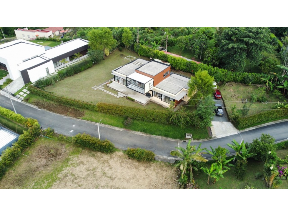 VENDO CASA EN LA VÍA ARMENIA TRIBUNAS PEREIRA — foto 2