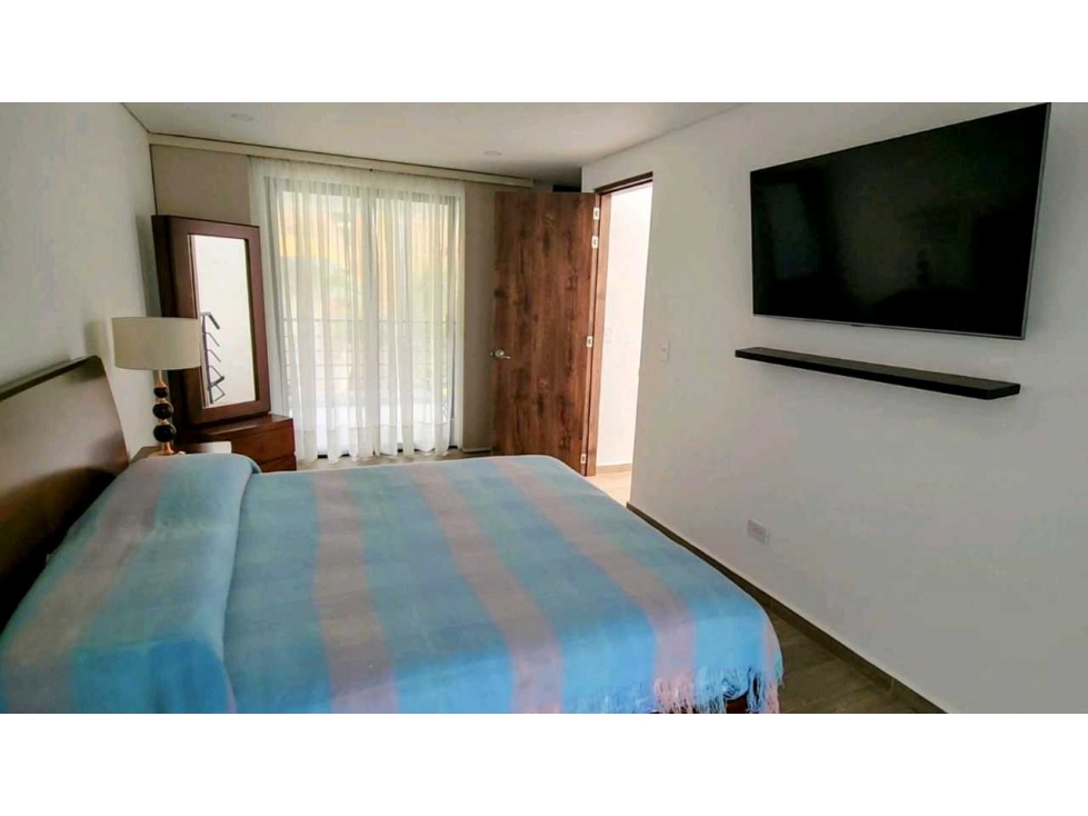 VENDO CASA EN LA VEGA - 6