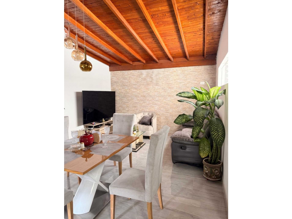 VENDO CASA EN LAURELES TERCER PISO IDEAL PARA RENTAS — foto 3