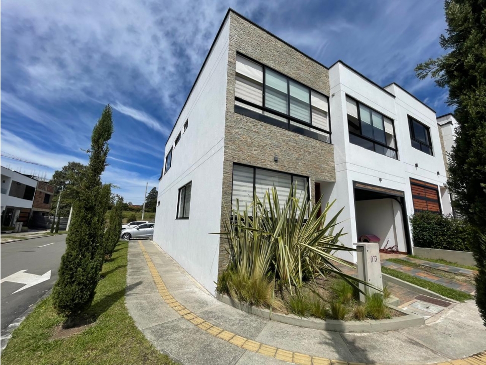 Vendo Casa en Llano grande