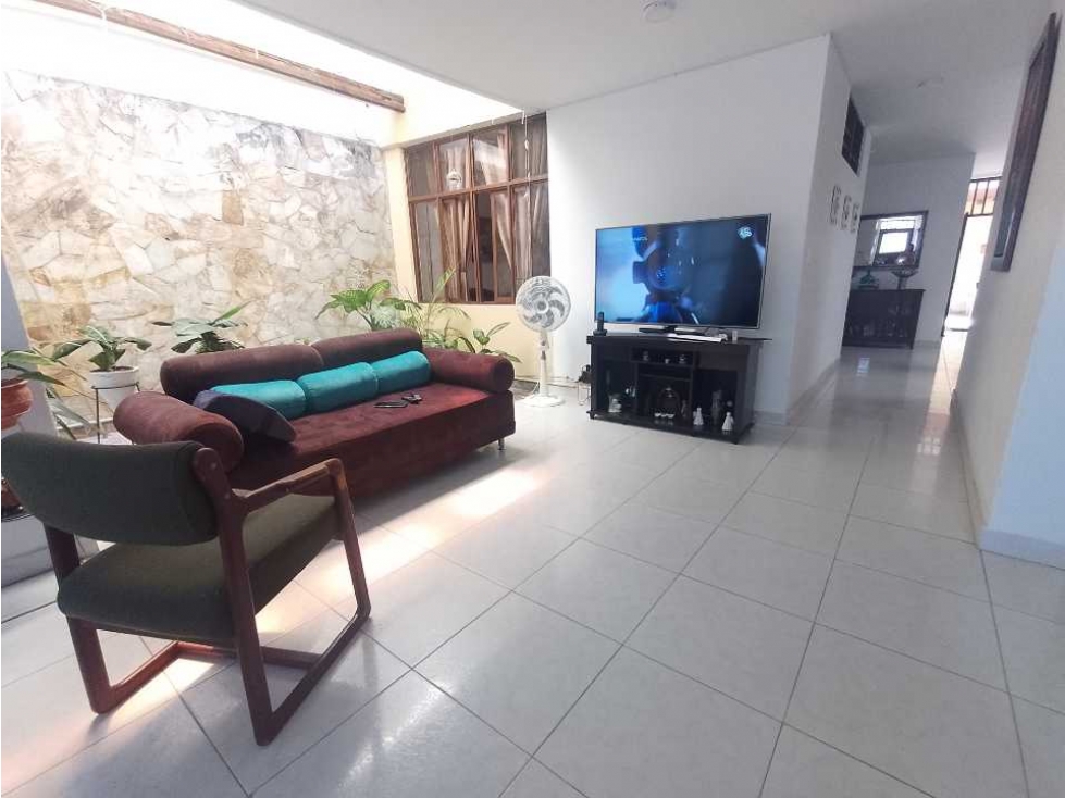 VENTA CASA EN CALI BARRIO LOS CAMBULOS — foto 3