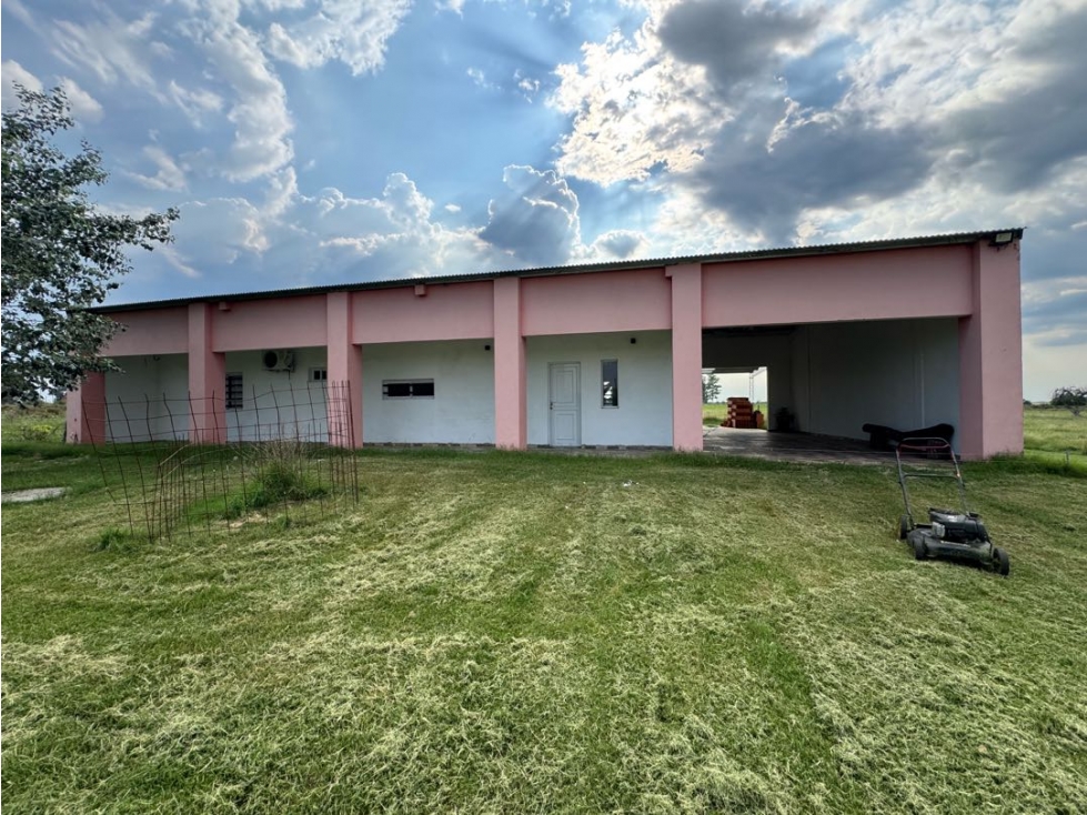 Vendo Casa en Lote de 3 Has en Herrera, Entre Ríos.