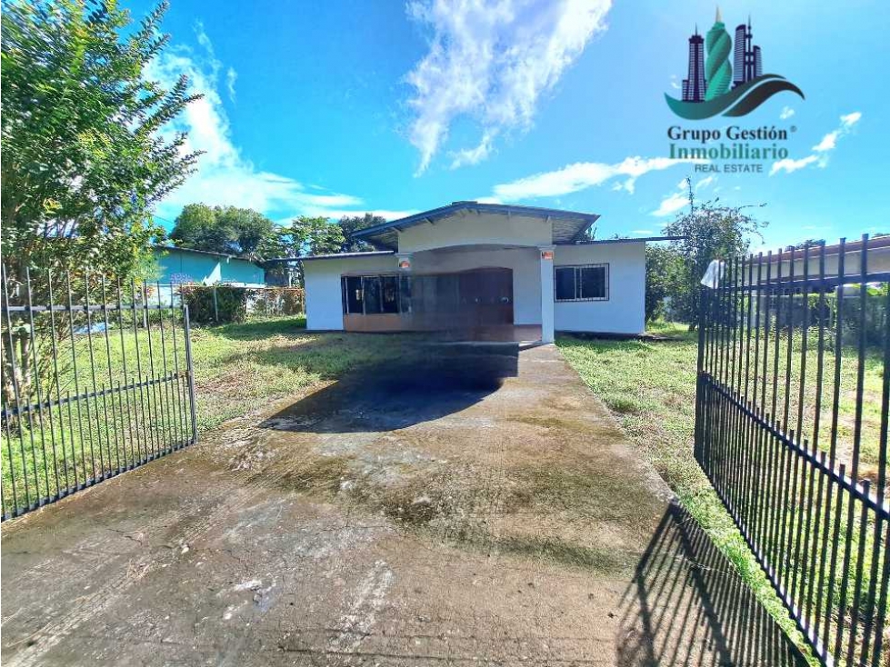 VENDO CASA TRES HABITACIONES Y EN LOTE DE MIL METROS BUGABA - 4