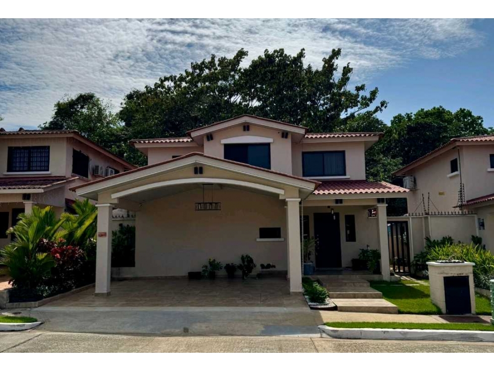 VENDO CASA EN MA CHORRERA COSTA VERDE PH SUNSET HILL