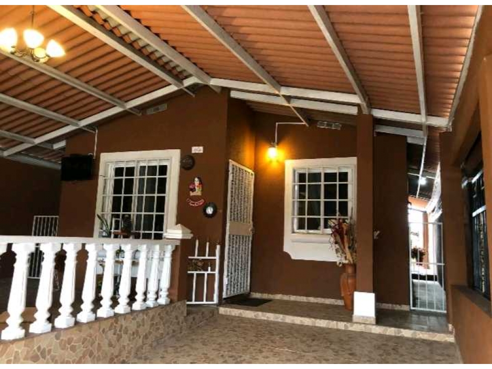 VENDO CASA EN MONTELIMAR CHORRERA HACIENDA LOS MOLINOS