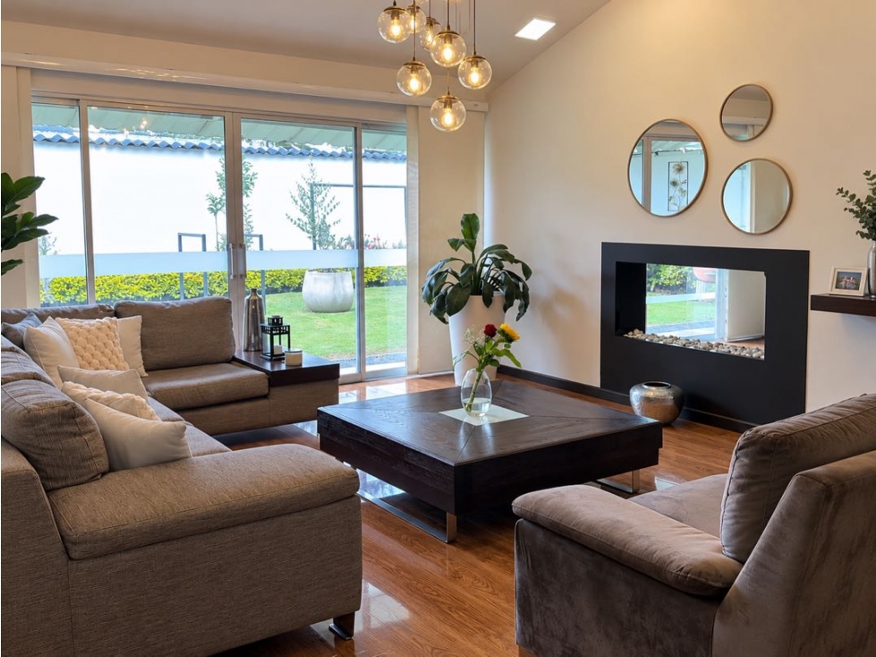 Vendo casa en Niza. Remodelada — foto 3