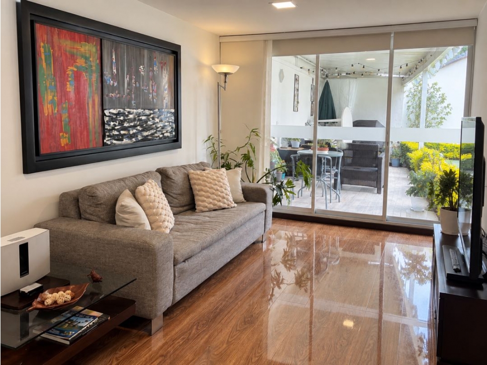 Vendo casa en Niza. Remodelada — foto 5