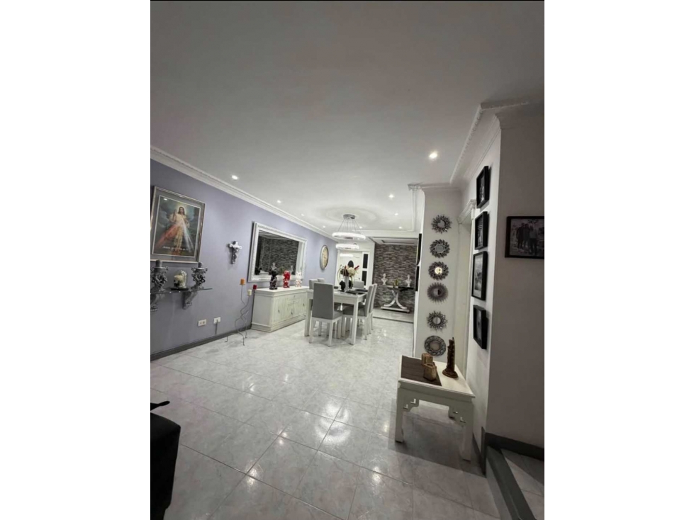 Vendo casa en norte de cali barrio la flora condominio 210 m2 — foto 2