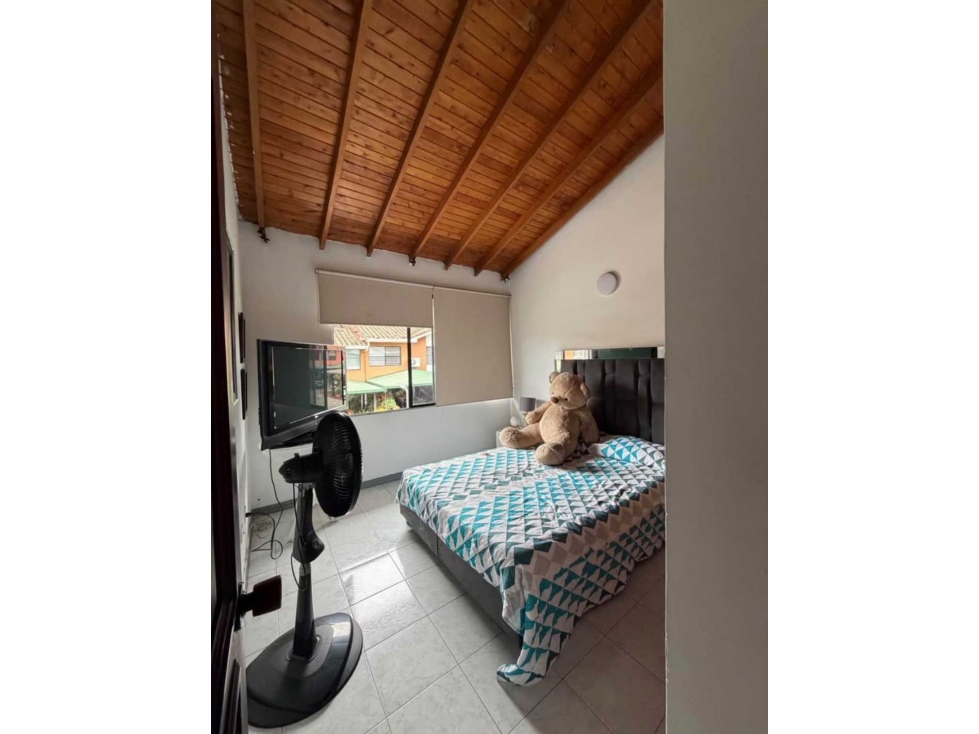 Vendo casa en norte de cali barrio la flora condominio 210 m2 — foto 6