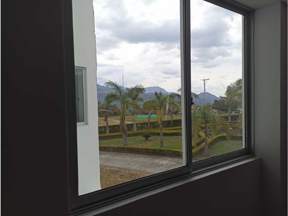 Vendo Casa en Pacho hermosa y amplia - 5