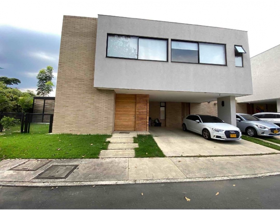 Vendo casa en pance sur de Cali,W9969026JC