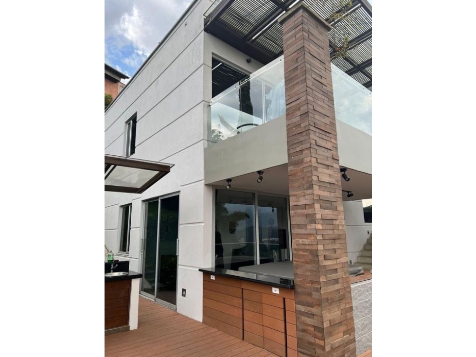 VENDO CASA EN PARCELACIÓN ALTOS DE LAS BRISAS EN SABANETA — foto 4