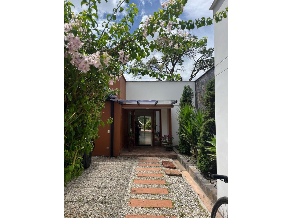 VENDO CASA EN PARCELACIÓN EL TAMBO VÍA LA CEJA SAN ANTONIO