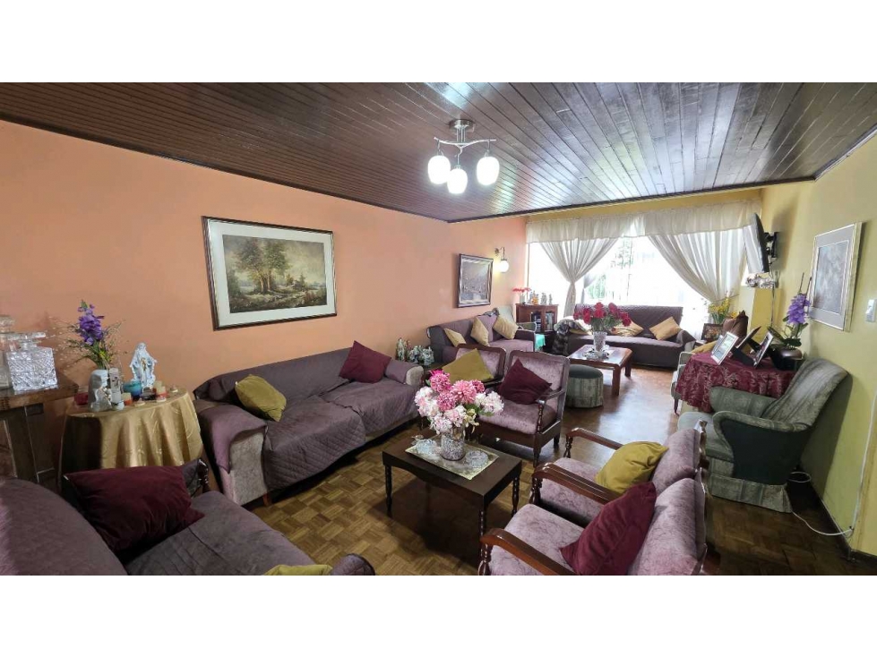 VENDO CASA EN PONTEVEDRA CON.POTENCIAL Y USO ISTITUCIONAL (IC) — foto 3