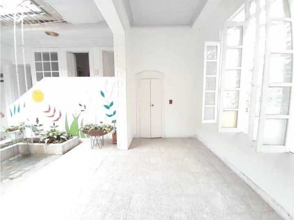 VENDO CASA EN PRADO CENTRO IDEAL PARA CENTROS CULTURALES O VIVIENDA — foto 2