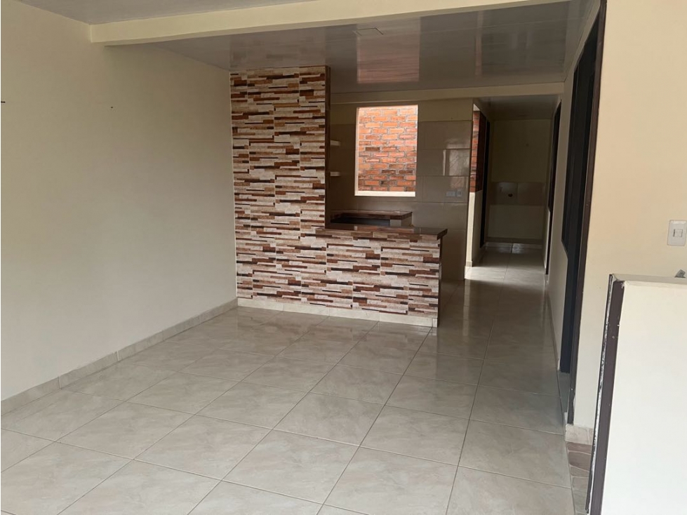 VENDO CASA DE DOS PISOS - 3