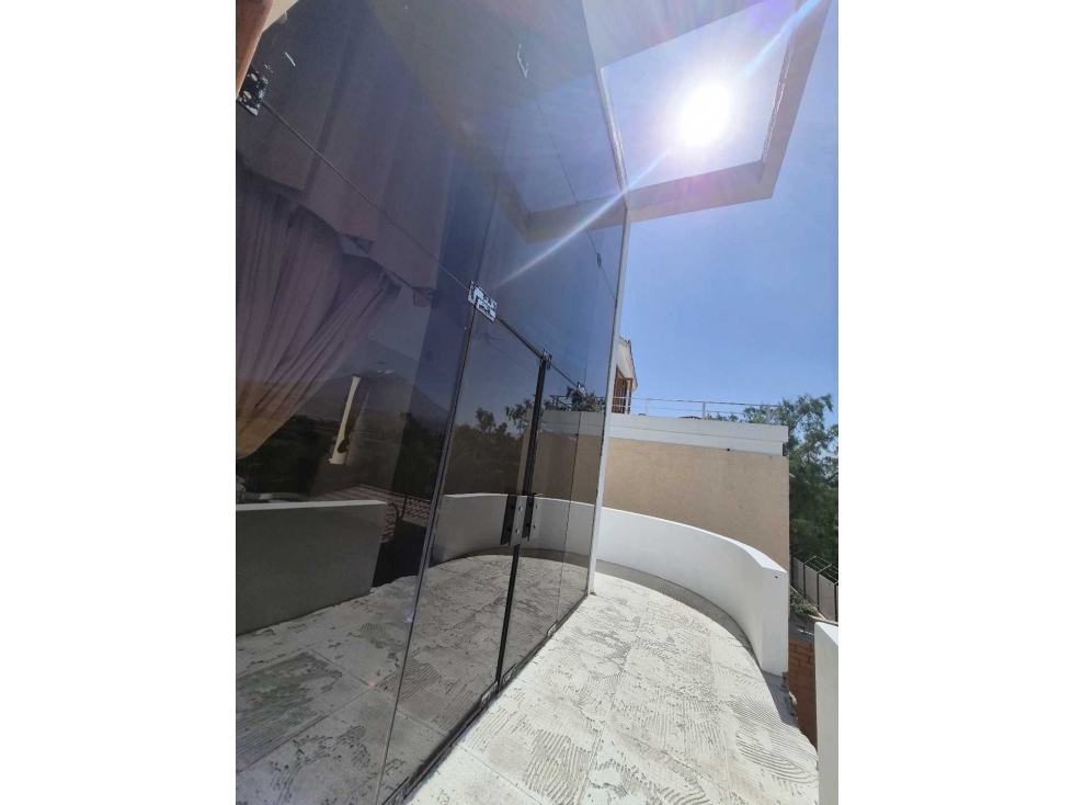 VENDO CASA EN RESIDENCIAL EXCLUSIVA - CAYMA — foto 3