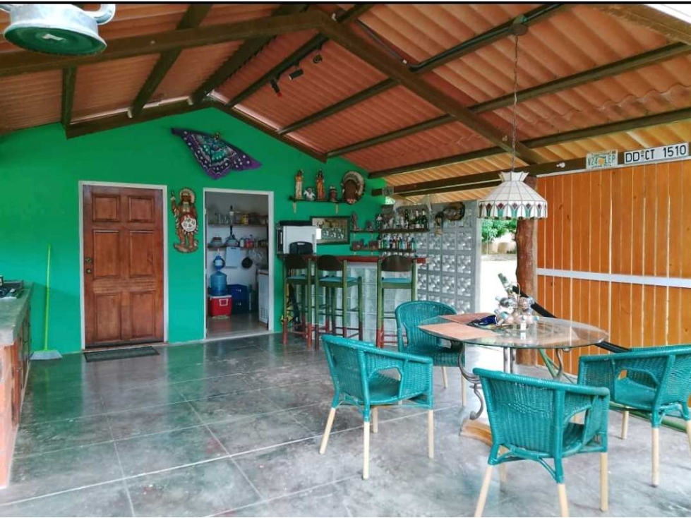 VENDO CASA EN RIO HATO AVENIDA SANTA CLARA - 2