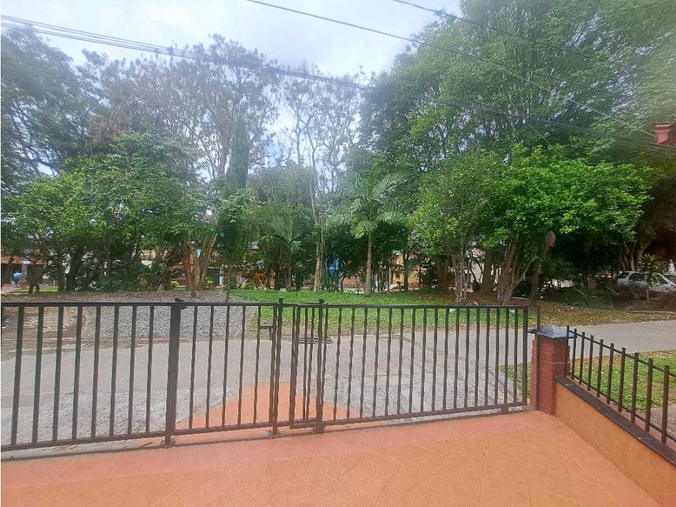 VENDO CASA EN RIONEGRO ANTIOQUIA